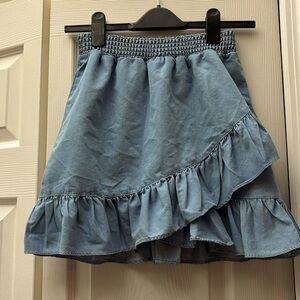 ❤️3 for $15!❤️ Women’s French Connection Chambray Mini Skirt, size XS